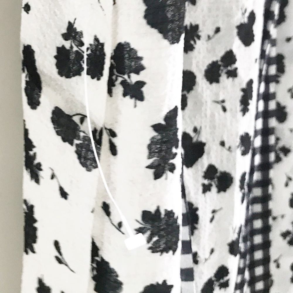 ๐4/$20 NWOT Spense Black White Floral Gingham Top 1X - Picture 10 of 11